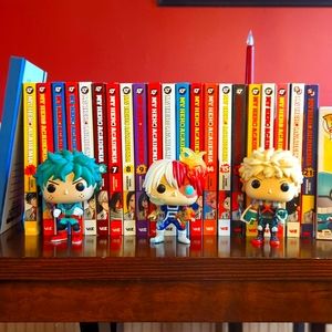 My Hero Academia (MHA) MANGA 1-21, 4 FUNKO POPS, 1 WATER BOTTLE, 2  POSTERS